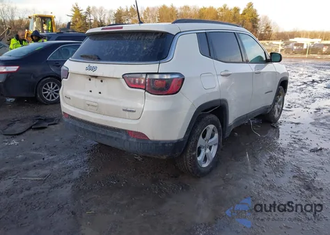 2018 Jeep Compass Latitude 4X4 from USA, damaged, VIN 3C4NJDBB8JT349761